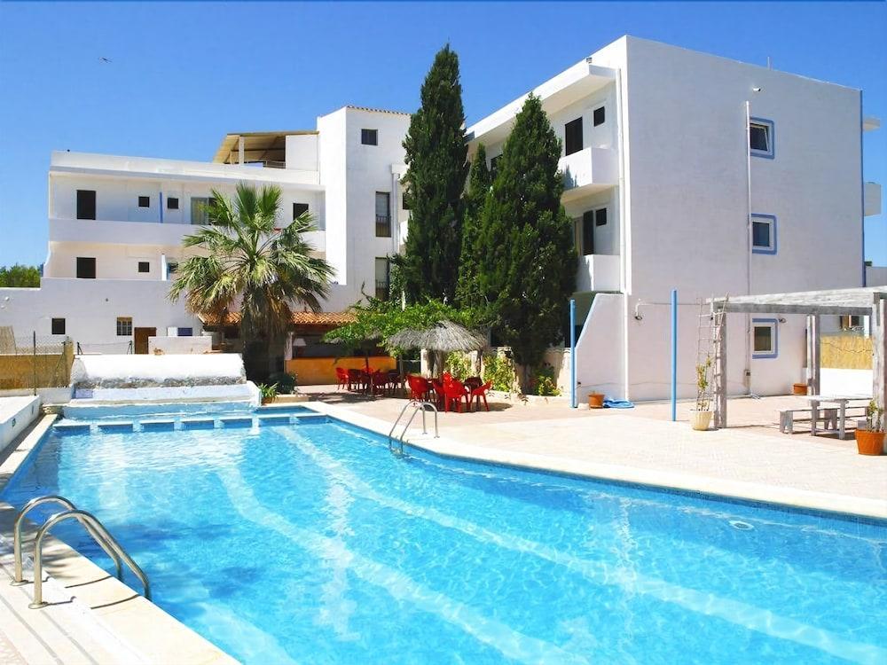 Hostal Santi Es Calo  Εξωτερικό φωτογραφία