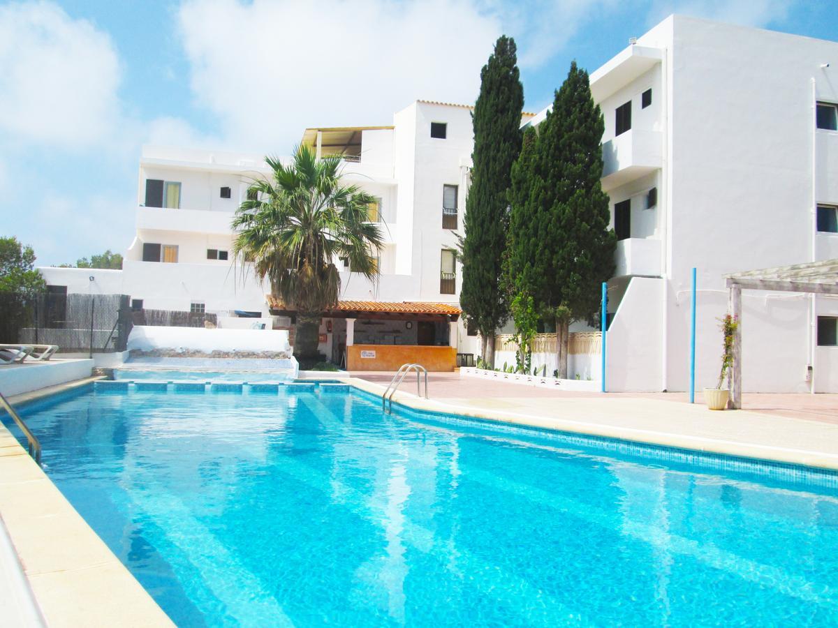 Hostal Santi Es Calo  Εξωτερικό φωτογραφία