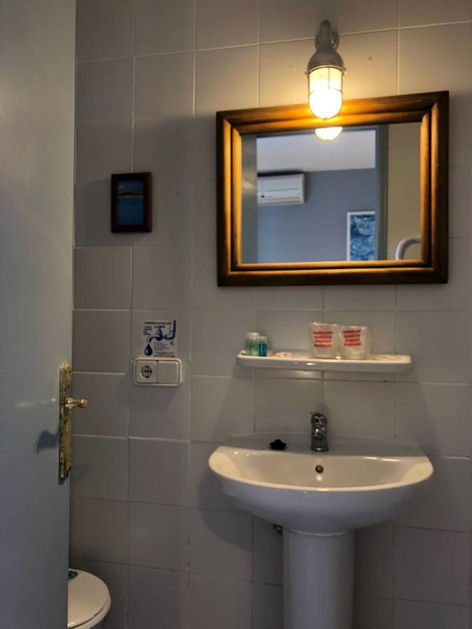 Hostal Santi Es Calo  Εξωτερικό φωτογραφία