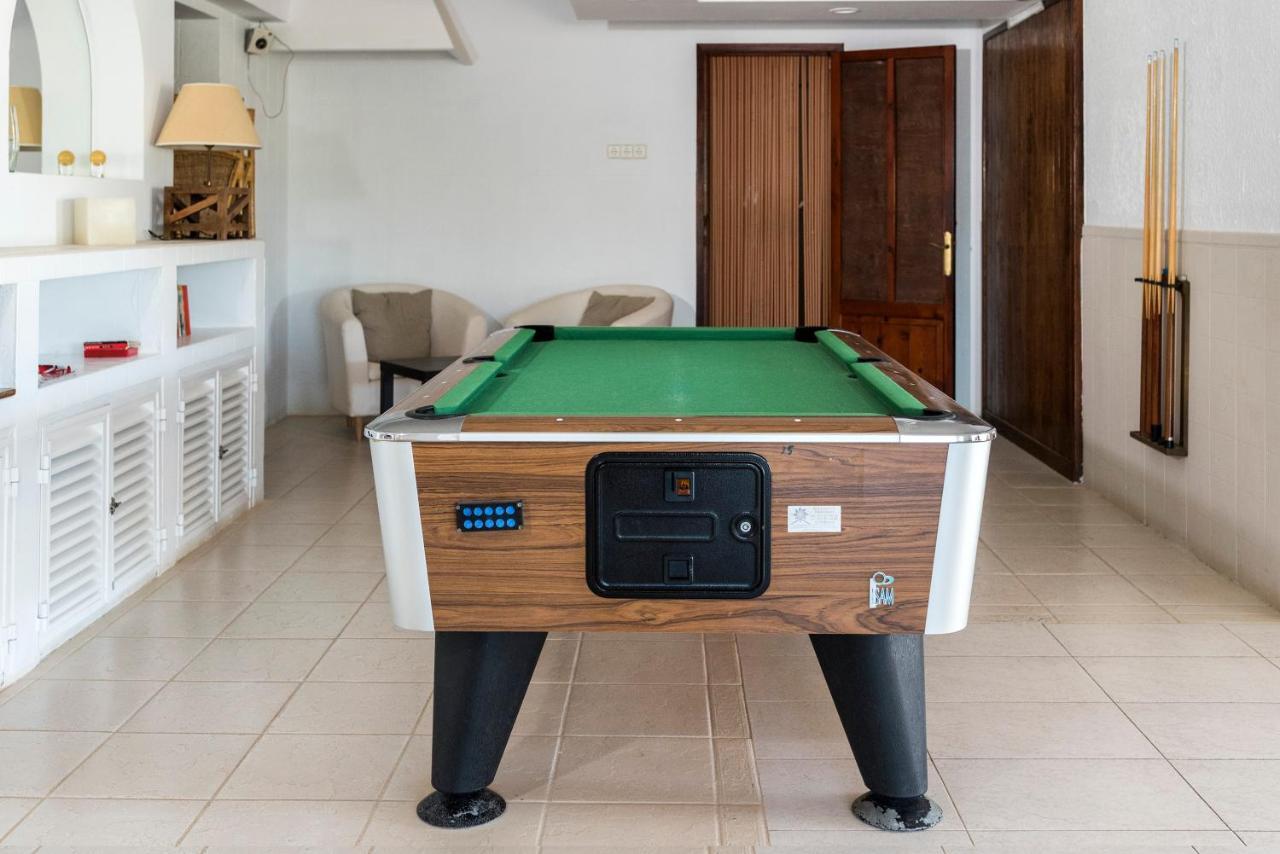Hostal Santi Es Calo  Εξωτερικό φωτογραφία
